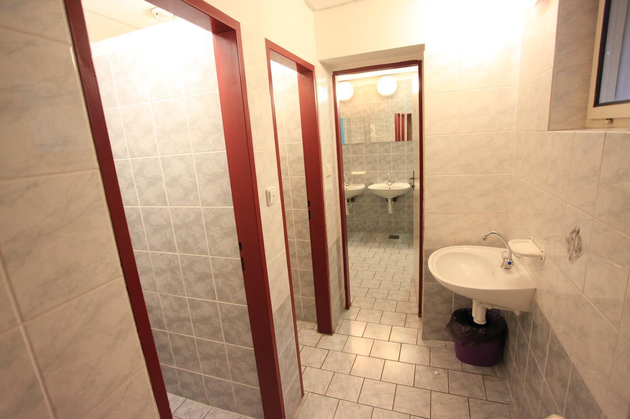Hostel Sinkule Прага Екстериор снимка