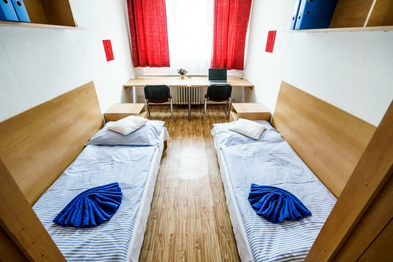 Hostel Sinkule Прага Екстериор снимка